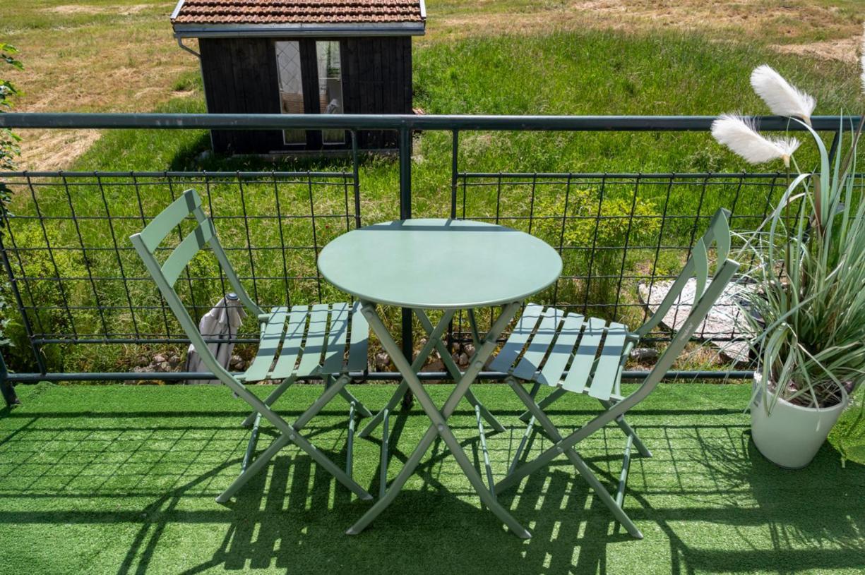 Apartment L'aubepine Au Bord Du Vue Directe Sur Le ,borne E A 20m *